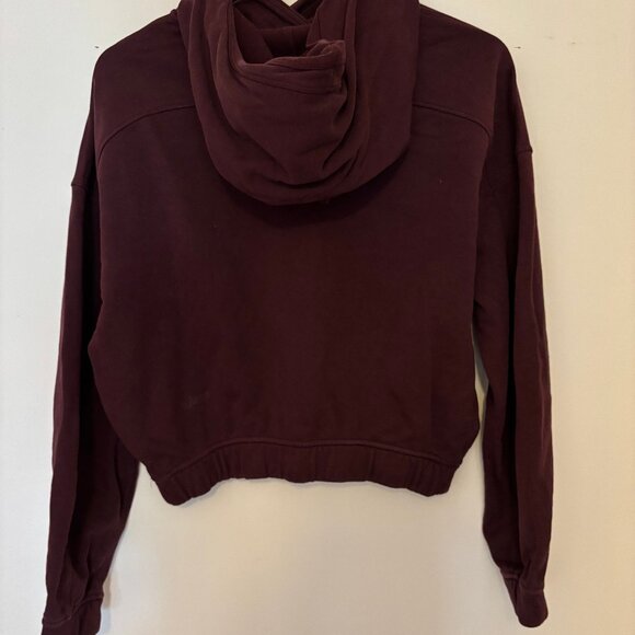 Lululemon Relaxed Cropped Hoodie + High-Rise Jogger Matching Set | Cassis - Picture 3 of 10